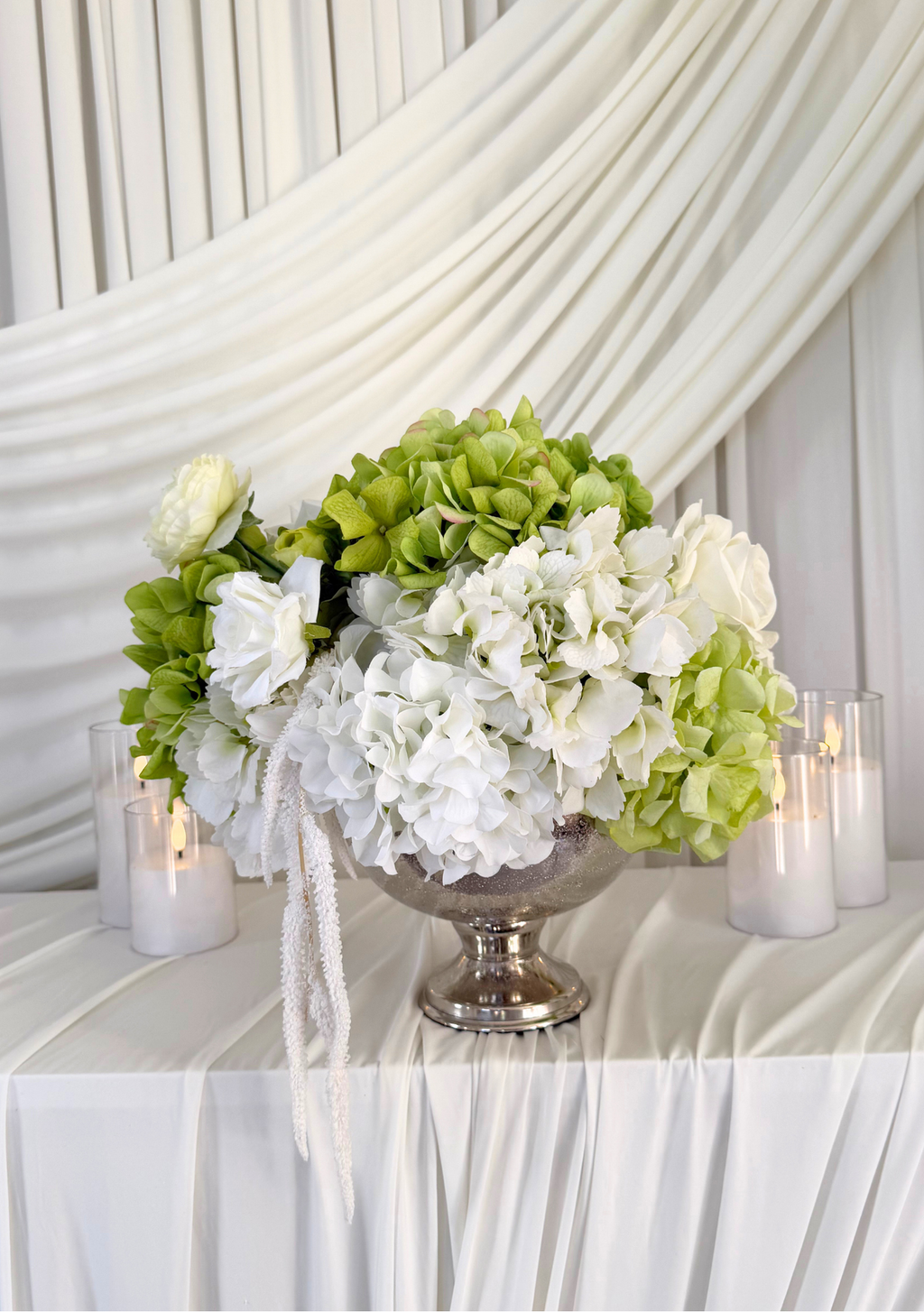 The English Garden Urn display