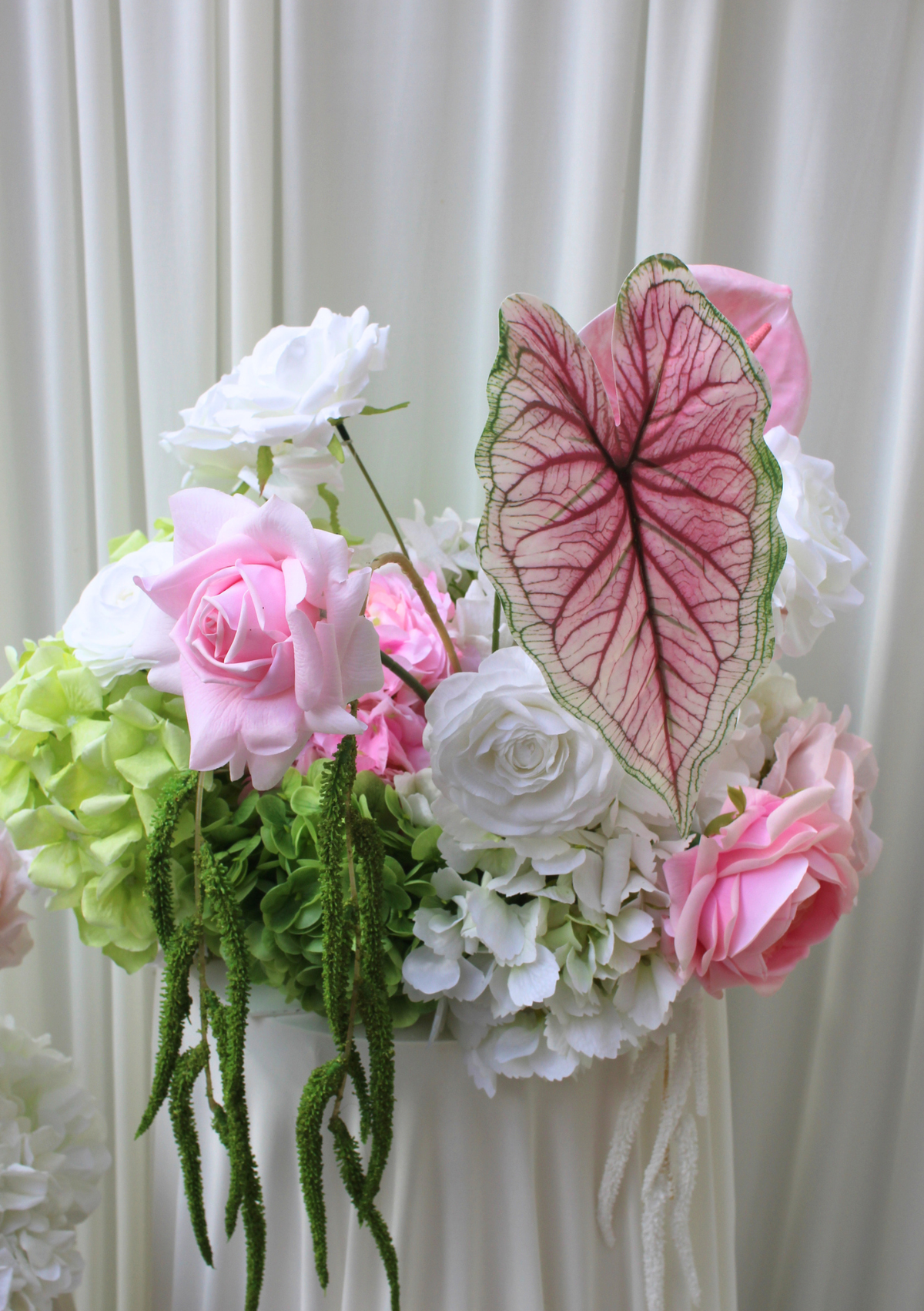 The Botanical Blush Small Meadow